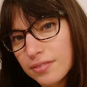 Meet your Posher, Adi